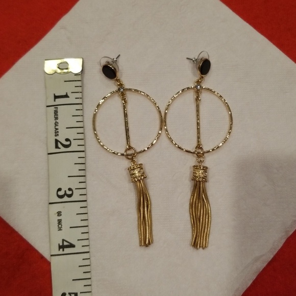 Fashion Dangling Earrings - Picture 3 of 4